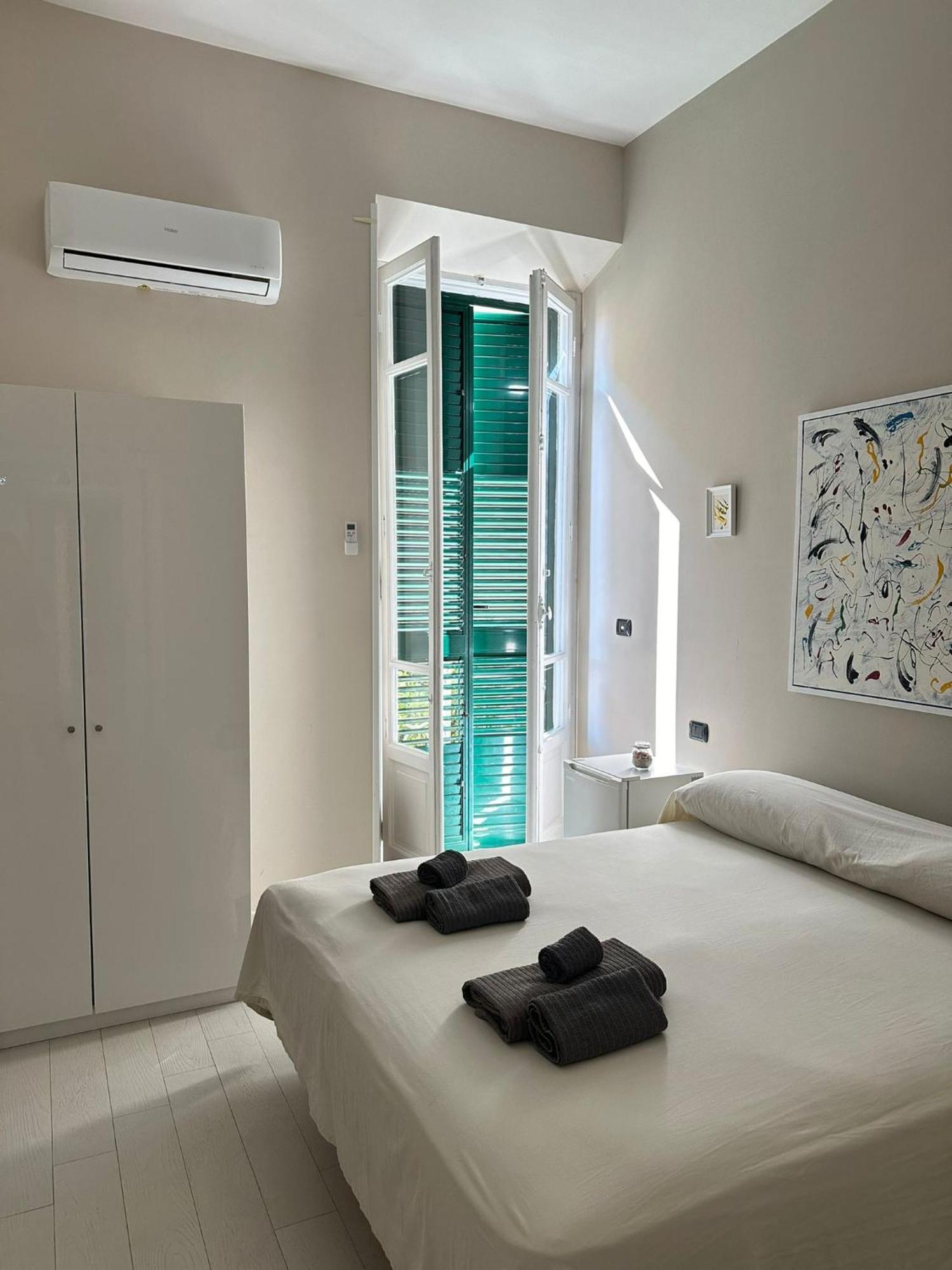 Le Suites Maor Gaeta Exterior foto